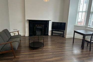 1 bed flat, Addison Road, Flat 4, North Hill, Plymouth, PL48LL - Image 2